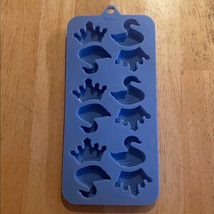 Wilton Silicone Swan & Crown Candy Mold in Blue